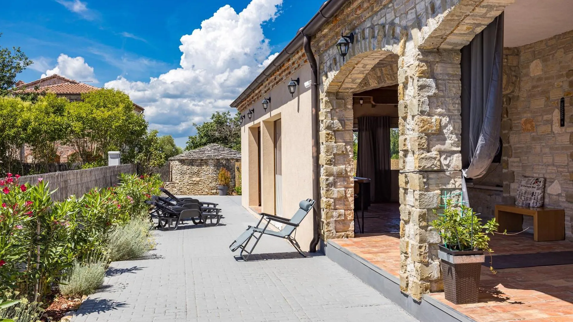 Vakantiehuis House Cabrunici 2391 Villa